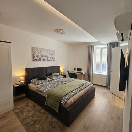 Golden Sun Apartment Zagreb Exterior foto